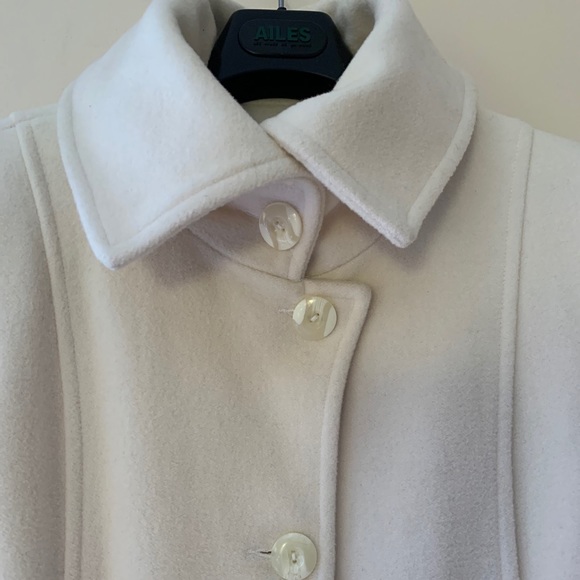 White cream wool Coat with belt - Picture 5 of 13